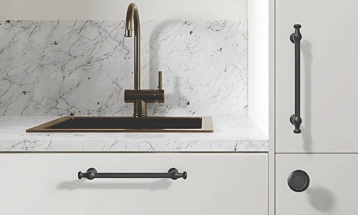 Knobs or Pulls? A Functional Breakdown Based on Cabinet Types