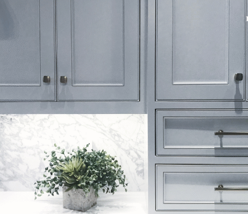 Proportional Harmony: Sizing Cabinet Knobs for Different Interior Scales